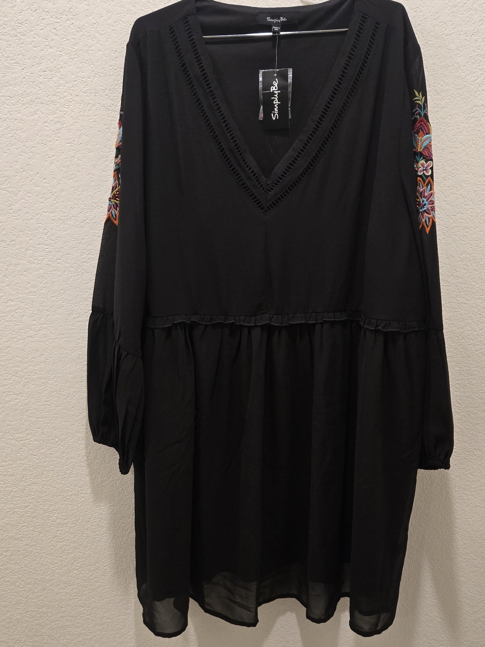 Plus Size Simply Be Black Embroidered Sleeve V-Neck Dress